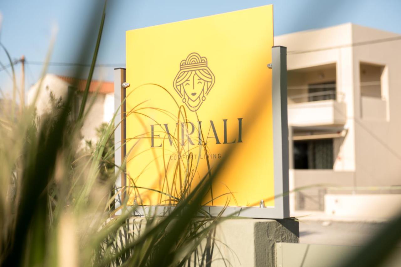 Evriali Comfort Living Aparthotel